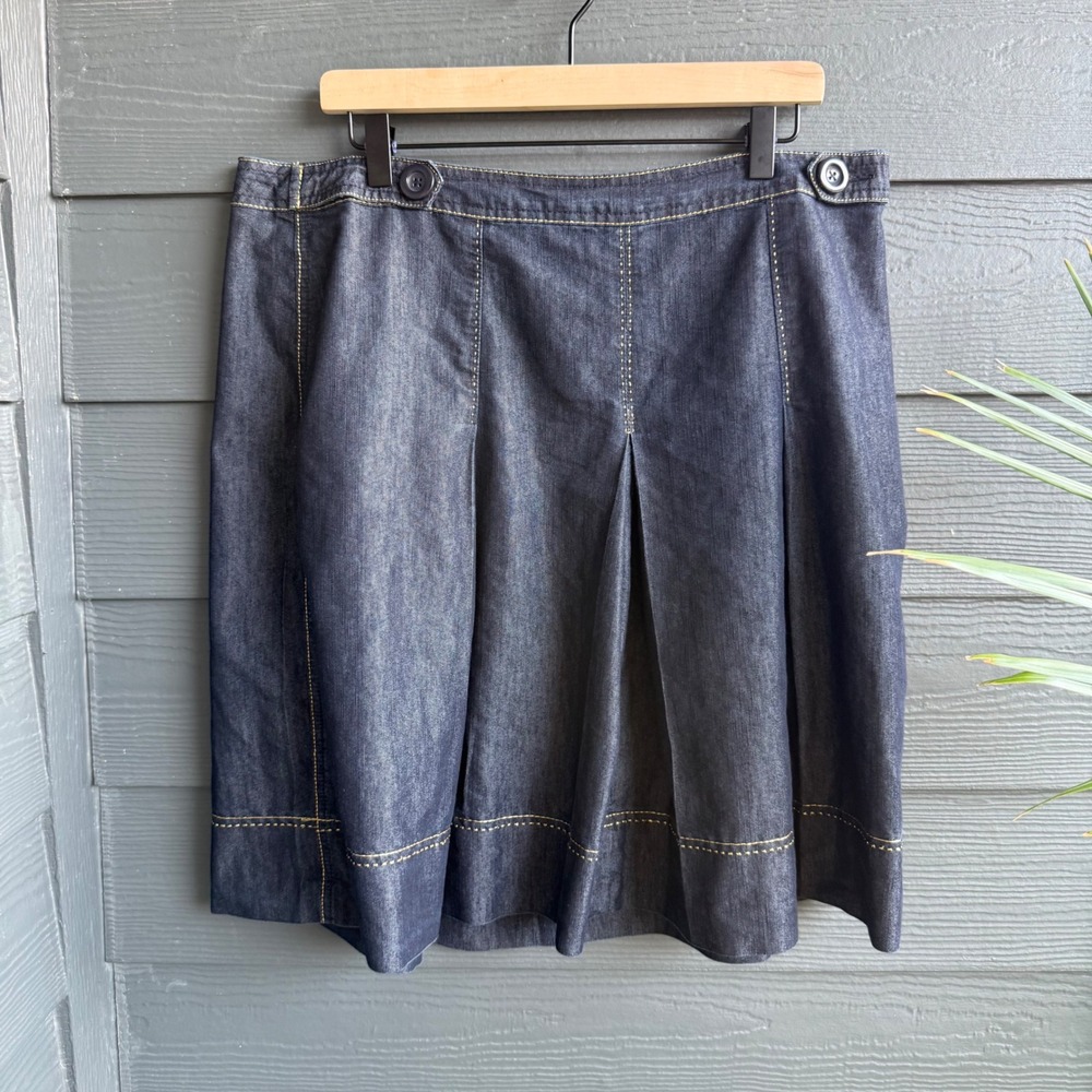 Apostrophe Denim A-Line Skirt Dark Wash Pleated Button Detail Women's 16